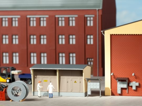 Auhagen 11427 Transformerstation m. tilbehør, H0