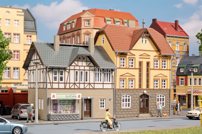 Auhagen 12354 Byhuse Bahnhofstrasse 2/4 H0/TT