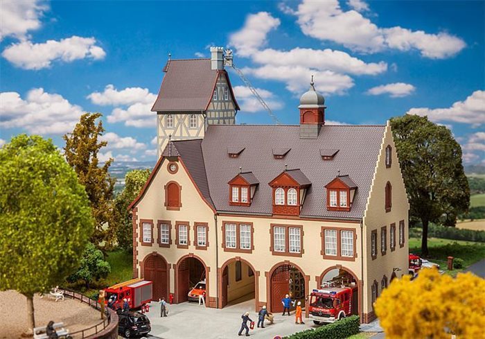 Faller 130163 Brandstation, ep I, H0