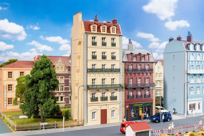 Faller 130712 Byhus, seks-etagers, Ep III, H0