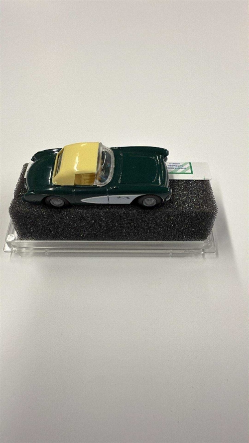 Revell 5400 Chevy Corvette, hvid/grøn, H0