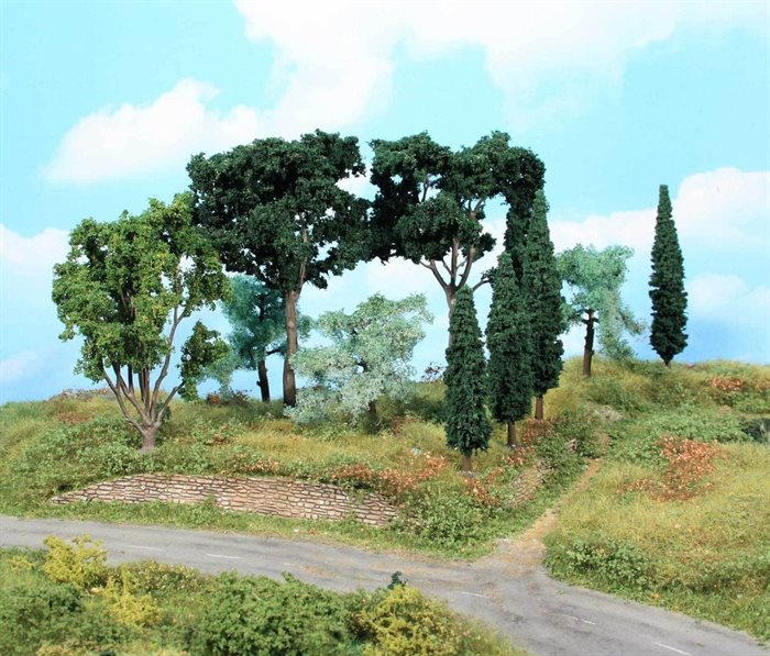 Heki 1774 blandet skov, 11 forskellige træer, 8-17 cm, H0/TT