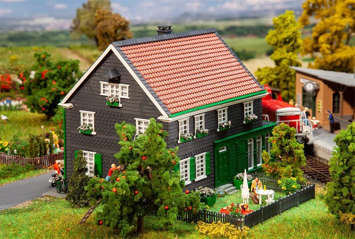 Faller 191785 Wilhelm Conrad Röntgens fødehjem, H0