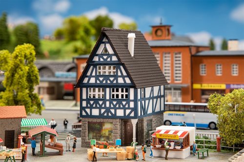 Faller 232157 Bindingværkshus m. apotek, Spor N