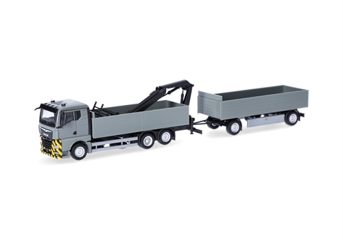 Herpa 3208825 MAN TGX GN plankeladstrailer med kran, grå/gul
