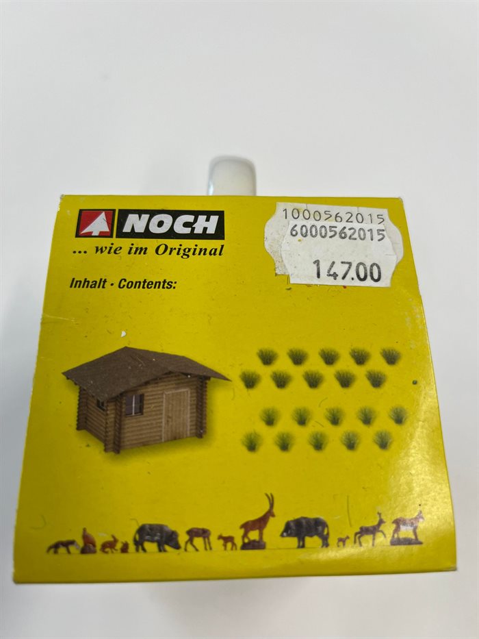 Noch 13301  Krus med græstotter, hytte og figurer