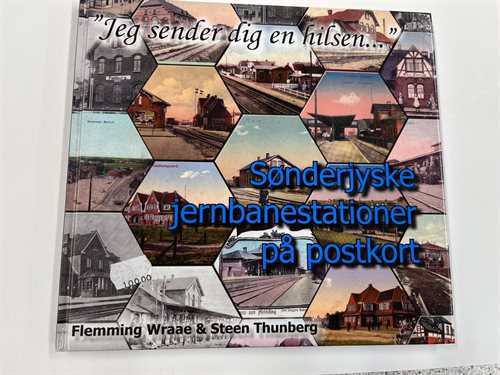 ISBN 978-87 Sønderjyske jernbanestationer på postkort, 116 sider bog