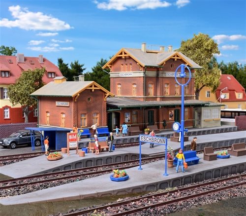 Kibri 38611 Deko sæt, Rundt på perronen, H0,