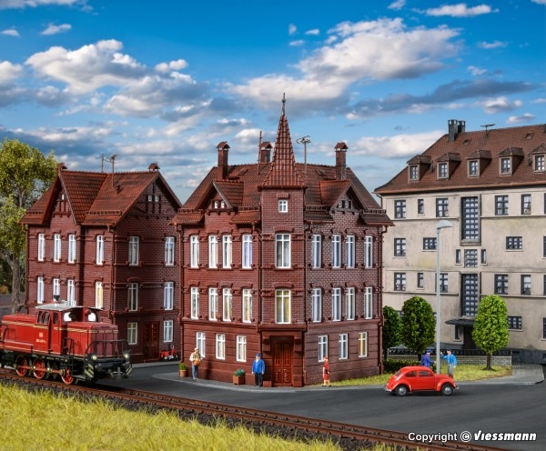 Vollmer 43807 Jernbanehus, hjørnehus