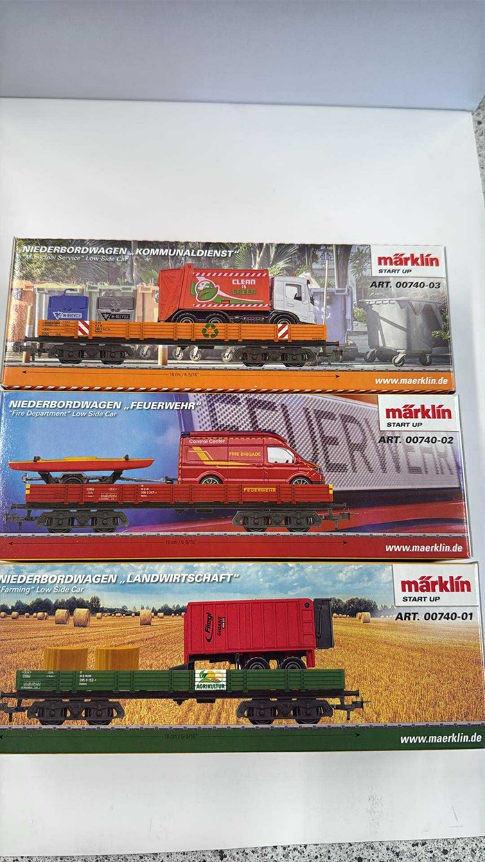 Märklin 00740 Start Up vognsæt med tre forskellige fireakslede vogne i fiktive bemalinger