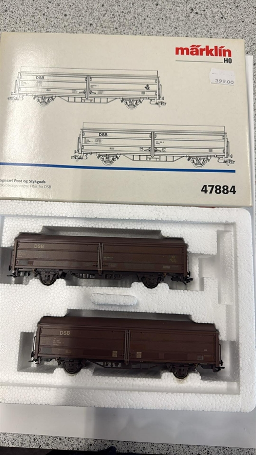 Märklin 47884 Sæt med to skydevægsvogne, Post og Stykgods (BRUGT)