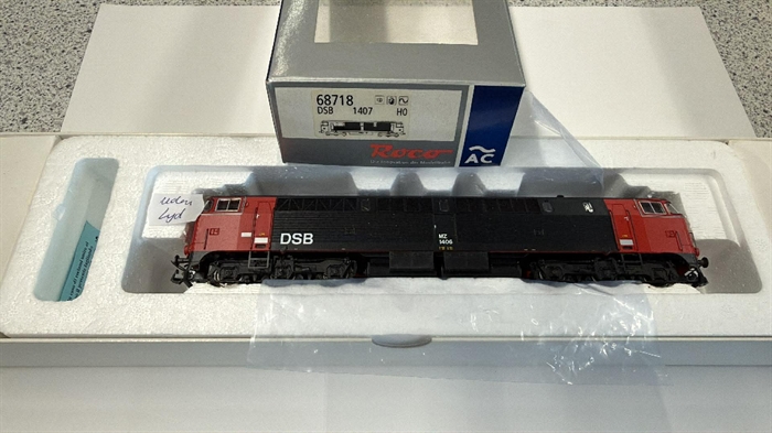 Roco 68718 DSB MZ 1407, rødbrun, AC  (BRUGT)
