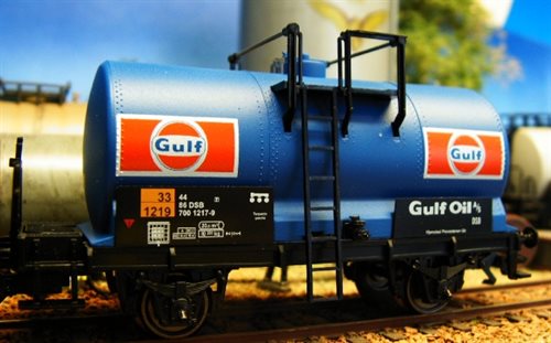Märklin 4870.008 Tankvogn Litra ZE fra Danske Statsbaner "GULF OIL A/S" med bremseplatform, H0