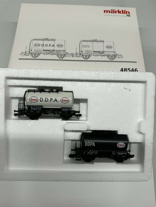 Märklin 48546 2-delt sæt med to Esso tankvogne (BRUGT)