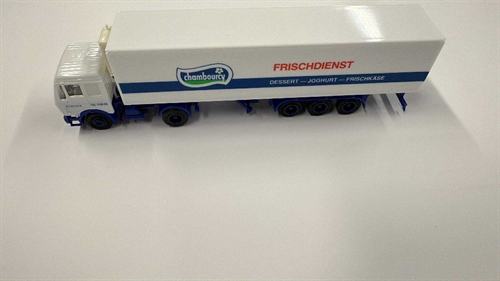 Albedo 8503 MB NG Chamboucy Bänders med køletrailer, H0