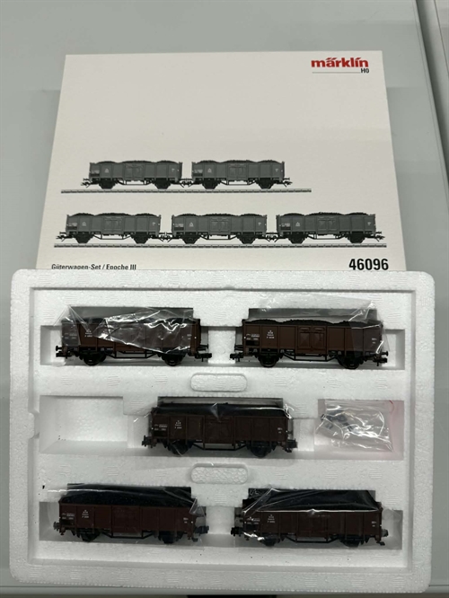 Märklin 46096 Fem-delt vognsæt med kul/koks, DSB (BRUGT)