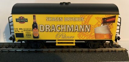 Märklin 4415.690 To-akslet Skagen Bryghus Drachmann Pilsner reklamevogn