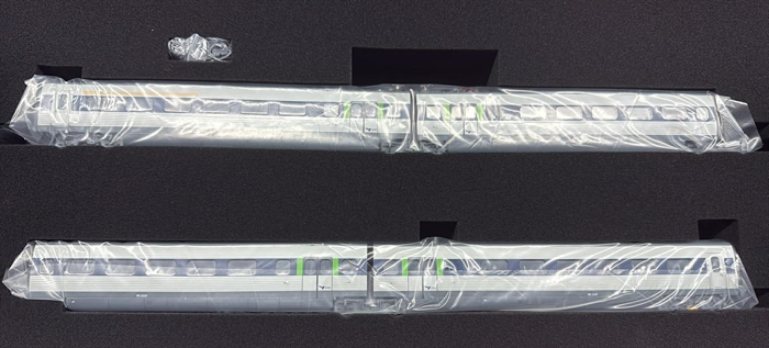 McK 4906dcs DSB ER 2037 Lyseblå med grønne dørmarkeringer 