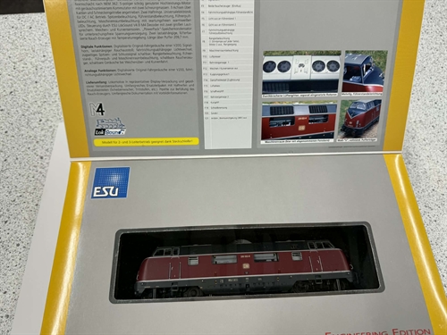 ESU 31081 Diesellokomotiv, V220 AC/DC (BRUGT)