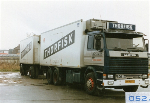 DMC Decals 87-052 Thorfisk (DK) Scania 142M 1/87