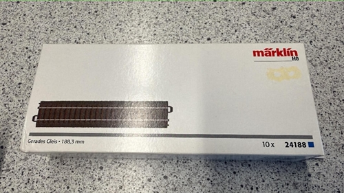 Märklin 24188 Lige skinne, prisen er pr stk (BRUGT)